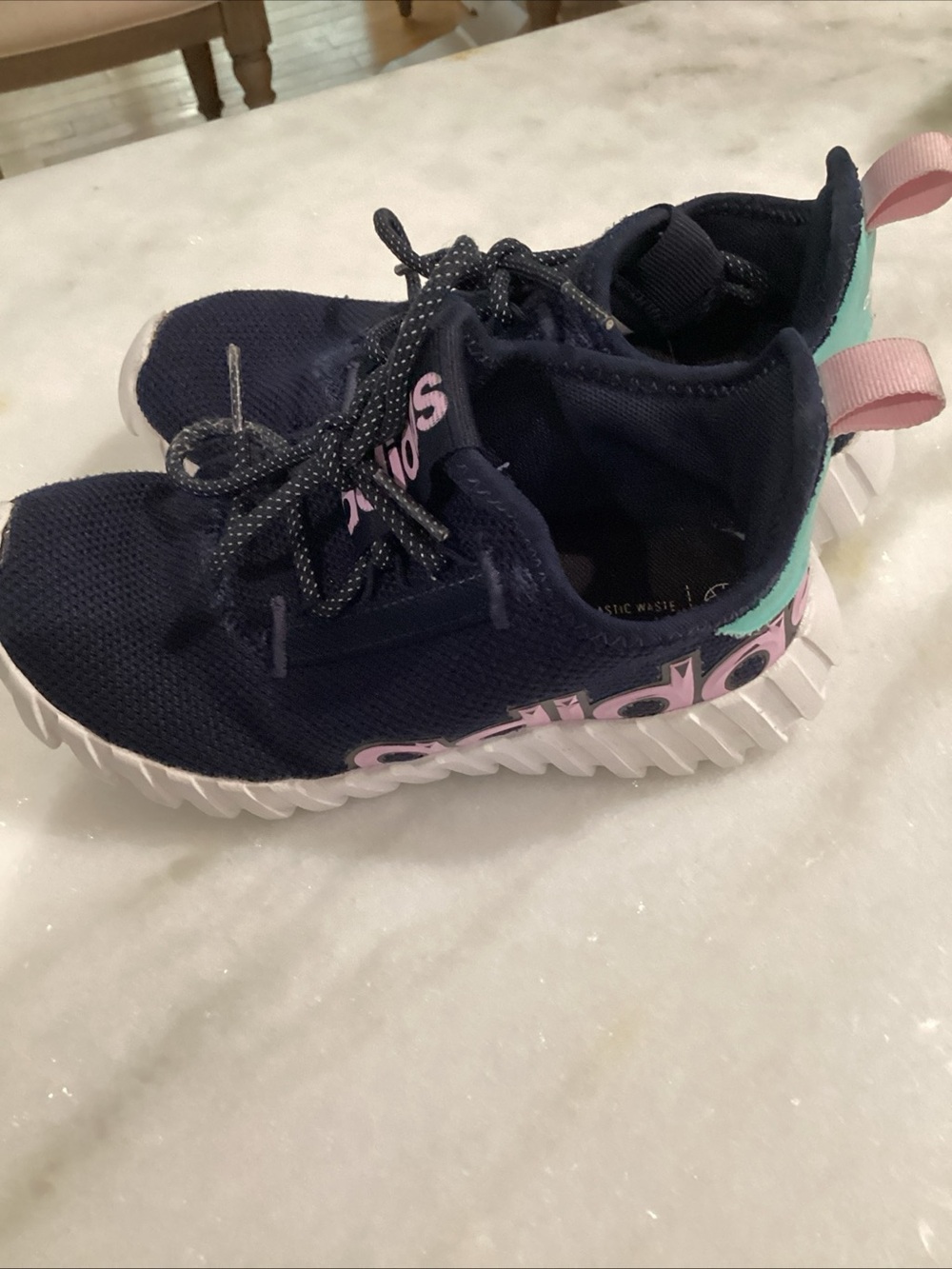 Adidas Kaptir super kids sneakers Girls size 1-1/2